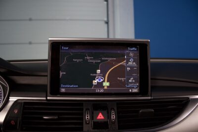 Audi A6 Avant Business 2,0 TDI 140 kW / S-Line / Koukku / LED / Urheiluistuimet / Ratinlämmitys / Tutkat - Autonova
