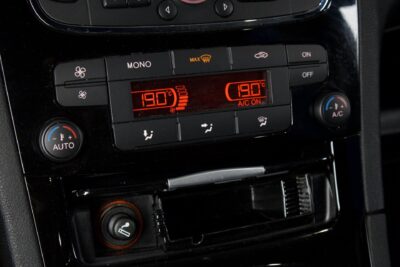 Ford S-MAX 2,0 TDCi 140 hv PowerShift Titanium Business / 7-paikkainen / Webasto / Muistipenkit / Vakkari / Nahat - Autonova