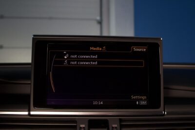 Audi A6 Sedan S line Business Sport 2,0 TDI 110 kW / Webasto / Nappanahka / LED / Vetokoukku / Urheiluistuimet / Kamera - Autonova