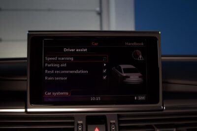 Audi A6 Sedan S line Business Sport 2,0 TDI 110 kW / Webasto / Nappanahka / LED / Vetokoukku / Urheiluistuimet / Kamera - Autonova