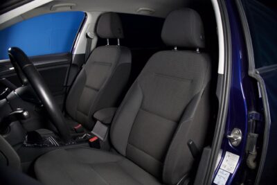 Volkswagen Golf Variant Comfortline 2,0 TDI 110 kW (150 hv) 4MOTION / R-Line / ACC / Webasto / Kamera / Keyless Entry / Adapt. LED - Autonova