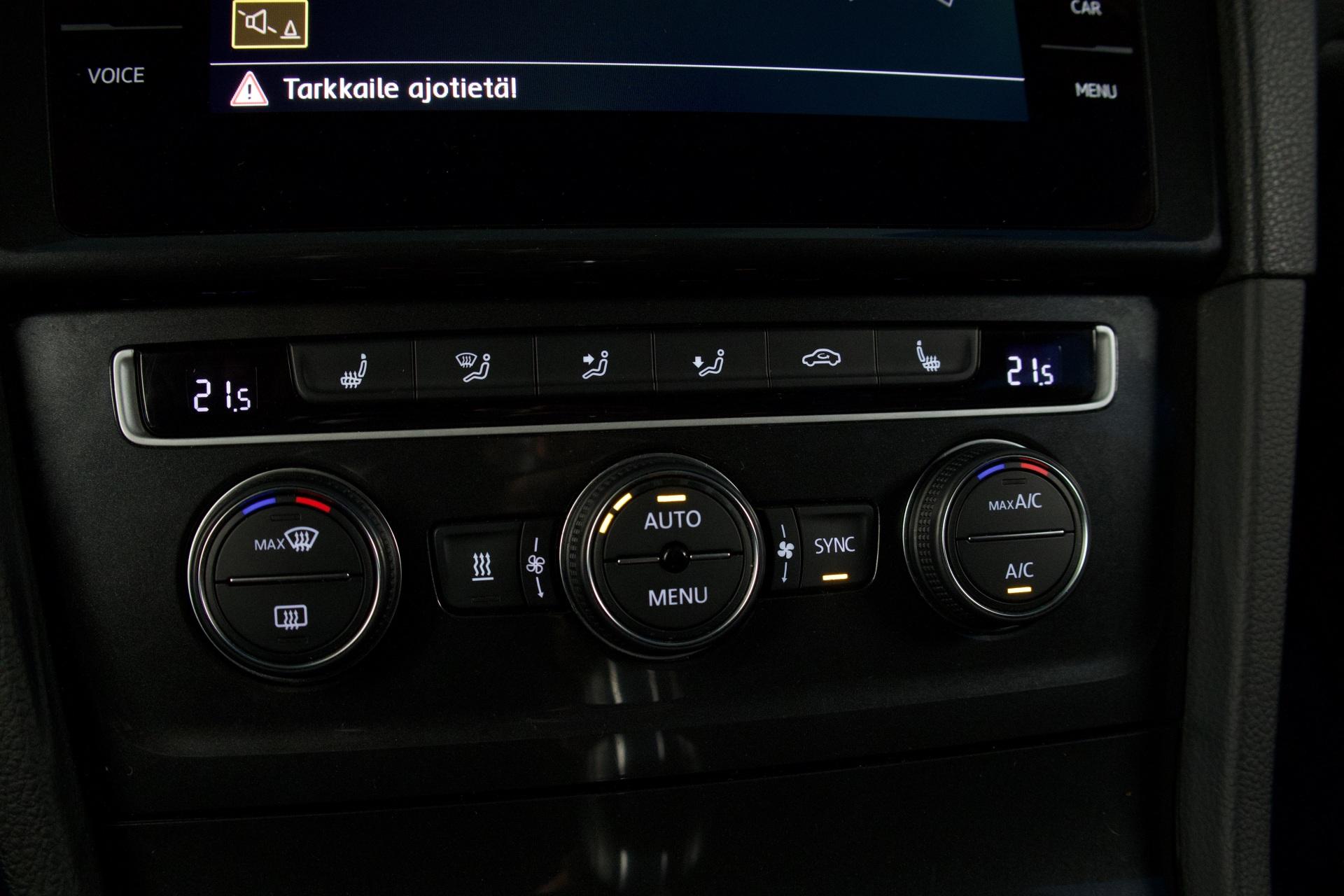 Volkswagen Golf Variant Comfortline 2,0 TDI 110 kW (150 hv) 4MOTION / R-Line / ACC / Webasto / Kamera / Keyless Entry / Adapt. LED - Autonova