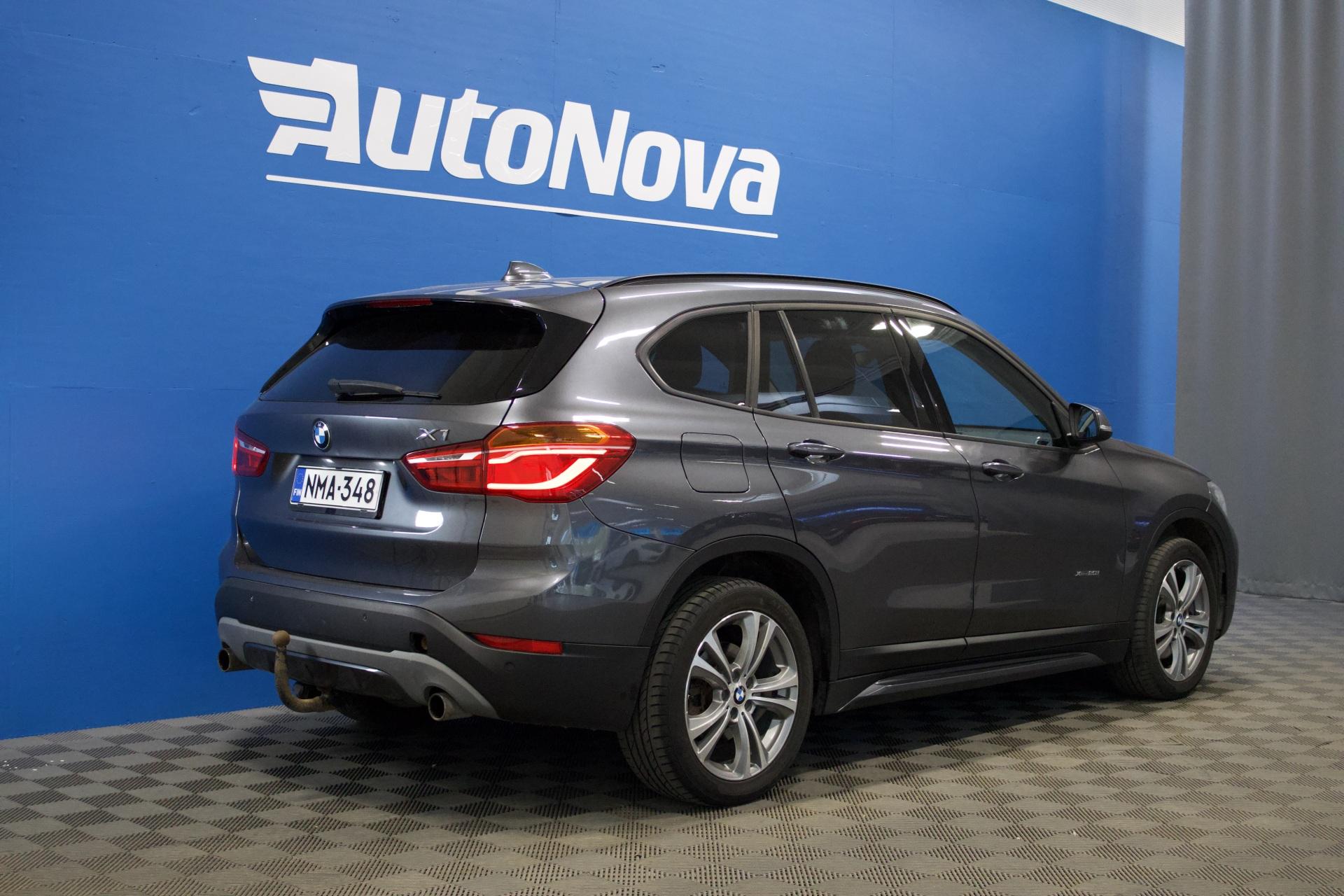 BMW X1 F48 xDrive20i A Business Sport / Koukku / M-Sport ratti / Urheiluistuimet / LED / Tutkat - Autonova