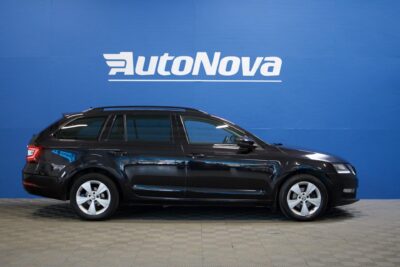 Skoda Octavia Combi 1,6 TDI Style DSG Autom. / ACC / Webasto / Canton / Kamera / Keyless Go / BLIS / Adapt. LED - Autonova
