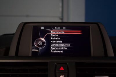 BMW 118 F20 Hatchback 118i Business M Sport / LED / Urheiluistuimet / Tutka - Autonova