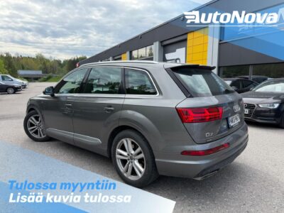 Audi Q7 Business 3,0 V6 TDI 200 kW quattro tiptronic / S-Line Webasto / Digimittaristo / Koukku / Keyless Go / LED / Kamera - Autonova