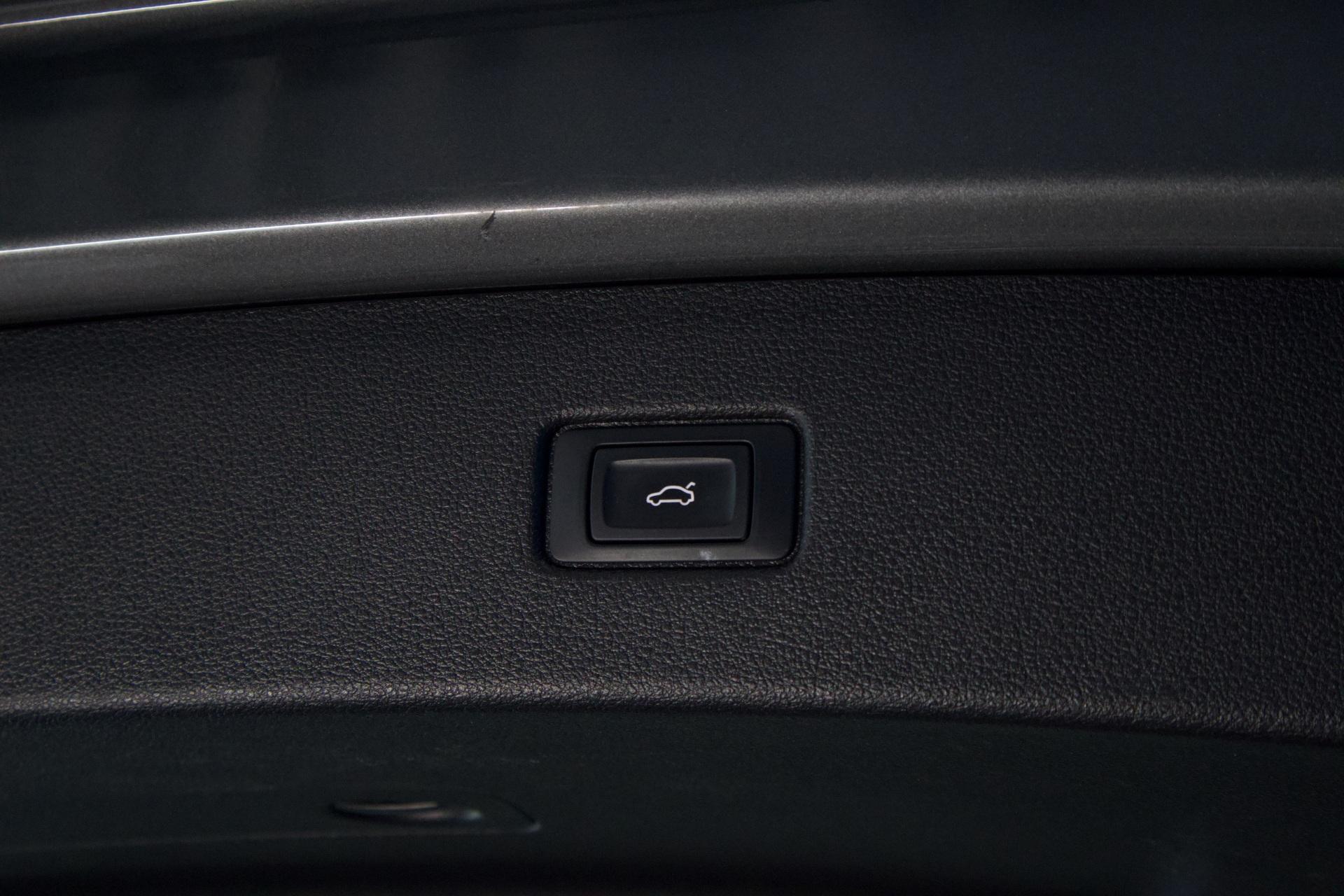 Audi Q7 Business 3,0 V6 TDI 200 kW quattro tiptronic / S-Line Webasto / Digimittaristo / Koukku / Keyless Go / LED / Kamera - Autonova