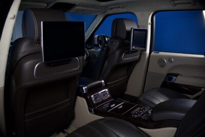 Land Rover Range Rover SDV8 Autobiography / ACC / Hieronta / Webasto / Takanäytöt / Koukku / Meridian / Panorama / Jääkaappi - Autonova