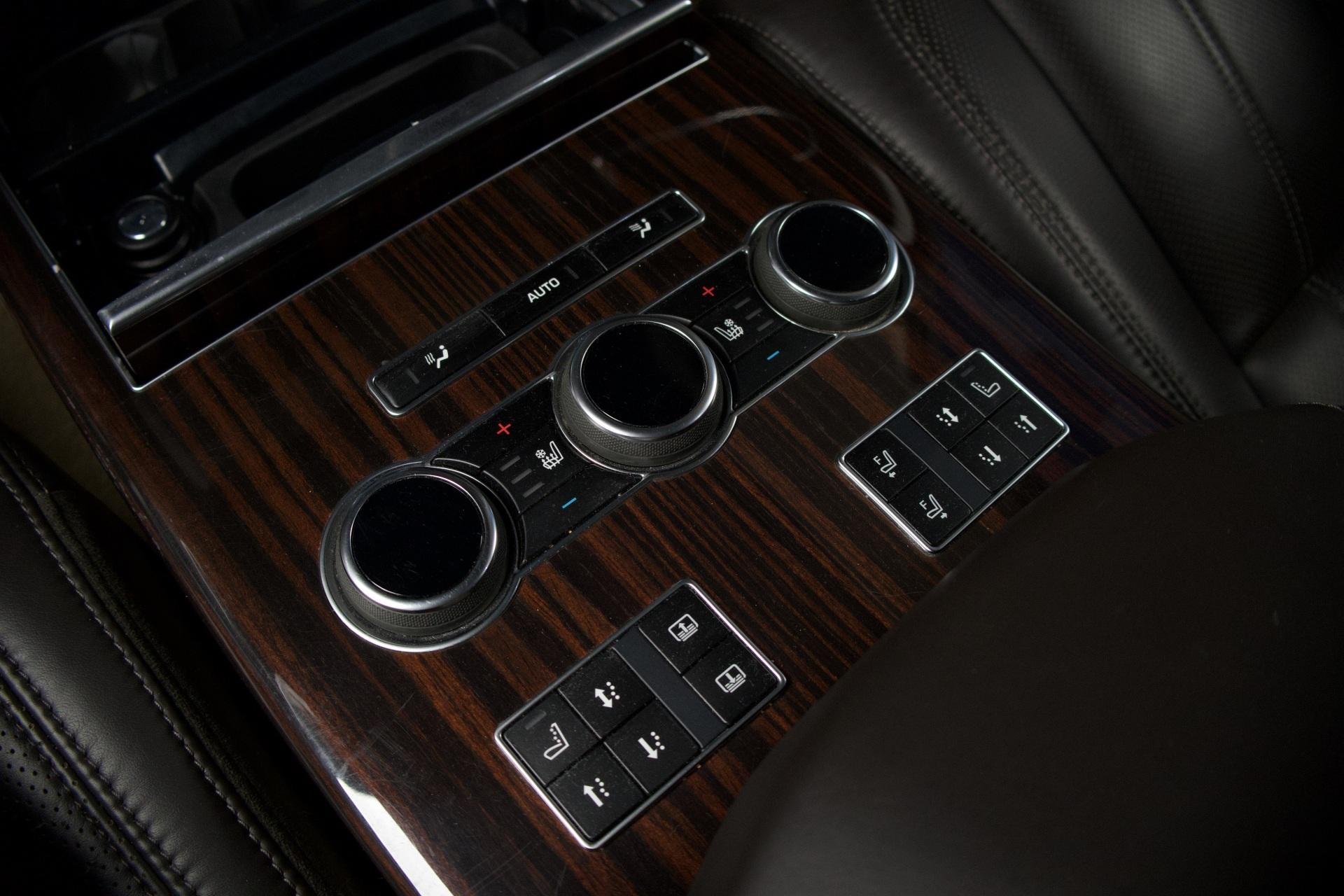 Land Rover Range Rover SDV8 Autobiography / ACC / Hieronta / Webasto / Takanäytöt / Koukku / Meridian / Panorama / Jääkaappi - Autonova