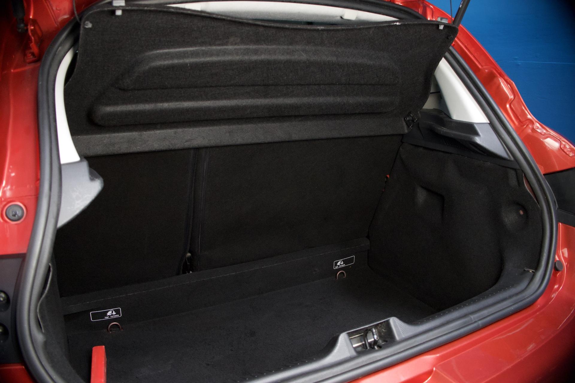 Renault Clio 1,2 16v 75 Authentique / Suomiauto / Lohkolämmitin + sisäpistoke / Vakkari / Ilmastointi - Autonova