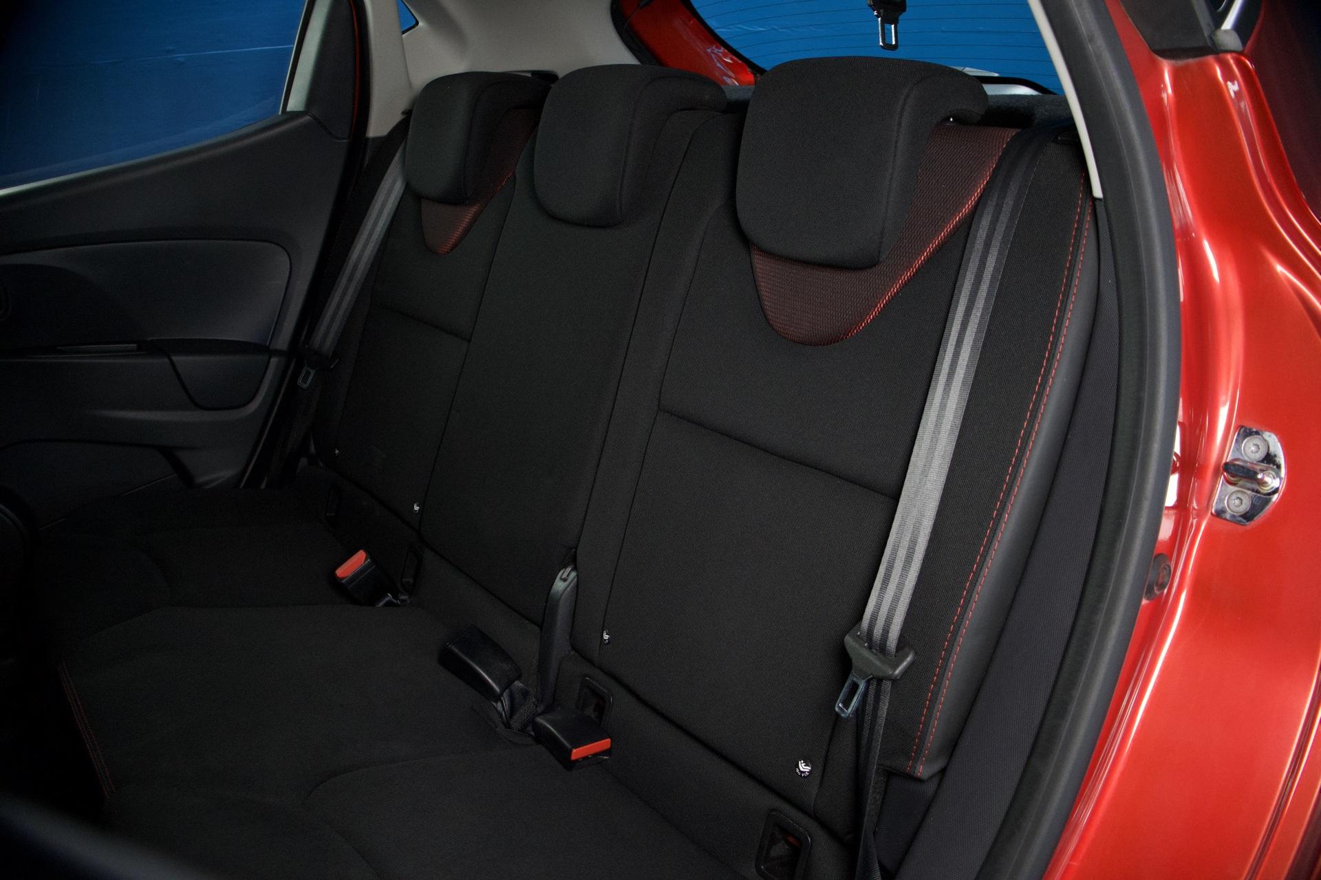 Renault Clio 1,2 16v 75 Authentique / Suomiauto / Lohkolämmitin + sisäpistoke / Vakkari / Ilmastointi - Autonova