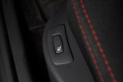 Renault Clio 1,2 16v 75 Authentique / Suomiauto / Lohkolämmitin + sisäpistoke / Vakkari / Ilmastointi - Autonova