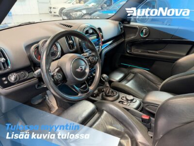Mini Countryman Cooper SE ALL4 Chili / Panorama / H/K / Keyless Go / Muistipenkit / Nahkaverhoilu / LED - Autonova