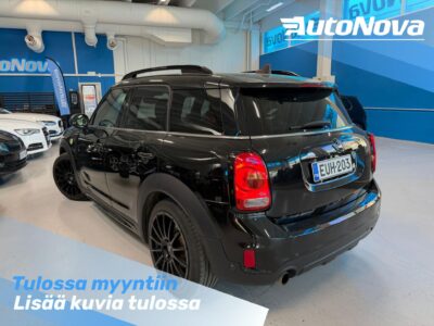 Mini Countryman Cooper SE ALL4 Chili / Panorama / H/K / Keyless Go / Muistipenkit / Nahkaverhoilu / LED - Autonova
