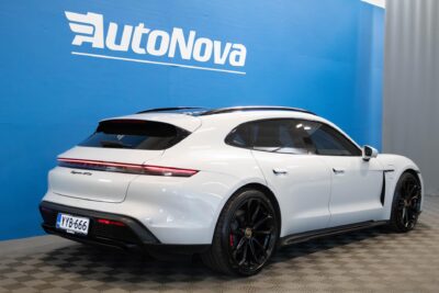 Porsche Taycan Taycan GTS Sport Turismo / Burmester / Innodrive / Lasikatto / Matkustajan näyttö / Sport Chrono / Nelipyöräohjaus - Autonova