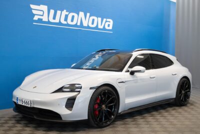 Porsche Taycan Taycan GTS Sport Turismo / Burmester / Innodrive / Lasikatto / Matkustajan näyttö / Sport Chrono / Nelipyöräohjaus - Autonova