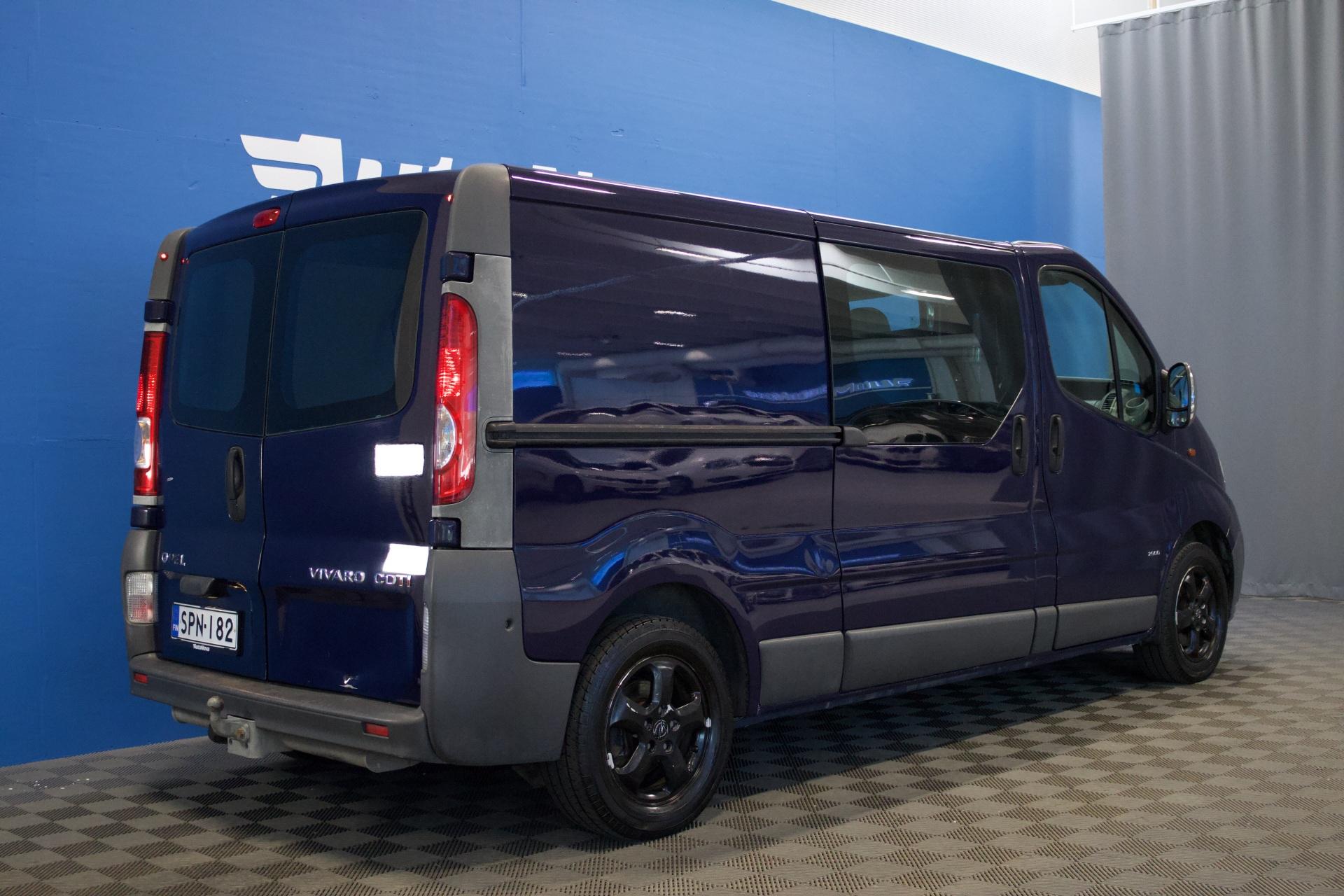 Opel Vivaro Van L2H1 2,0 CDTI 84kW MT6 / Webasto / Vetokoukku / Pariovet / Vanerointi - Autonova