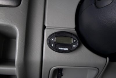 Opel Vivaro Van L2H1 2,0 CDTI 84kW MT6 / Webasto / Vetokoukku / Pariovet / Vanerointi - Autonova