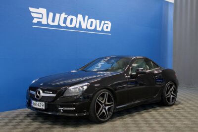 Mercedes-Benz SLK 350 AMG-Line 306hv / AMG 55 Look / Sport putkisto / Airscarf / Nahkaverhoilu / Tutkat / Punaiset vyöt - Autonova
