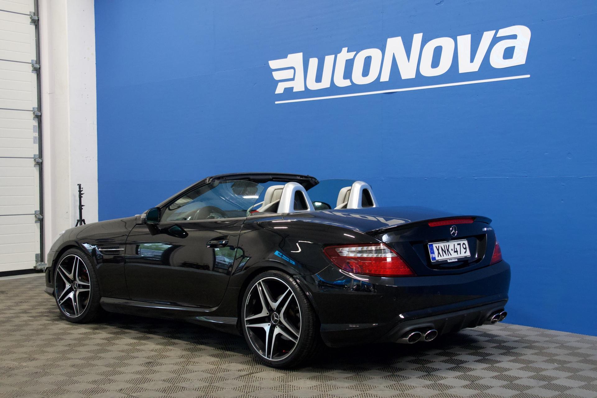 Mercedes-Benz SLK 350 AMG-Line 306hv / AMG 55 Look / Sport putkisto / Airscarf / Nahkaverhoilu / Tutkat / Punaiset vyöt - Autonova