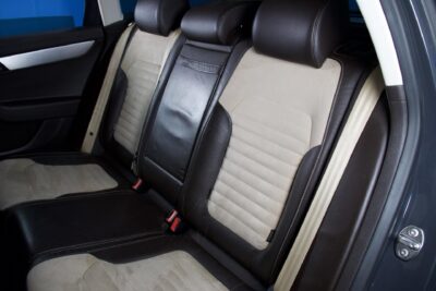 Volkswagen Passat Variant Comfortline 1,8 TSI 118 kW (160 hv) DSG-automaatti / Pysäköinti tutkat / Lohkolämmitin + sisäpistoke - Autonova