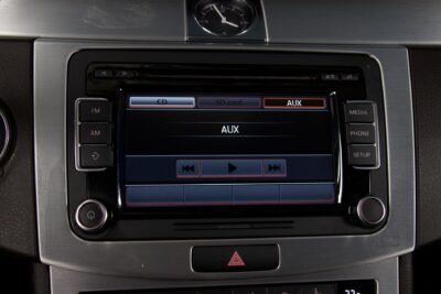 Volkswagen Passat Variant Comfortline 1,8 TSI 118 kW (160 hv) DSG-automaatti / Pysäköinti tutkat / Lohkolämmitin + sisäpistoke - Autonova