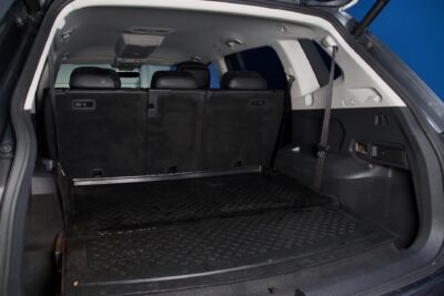 Volkswagen Tiguan R-Line 2,0 TSI 140 kW 4MOTION DSG / Webasto / ACC / Digimittaristo / Vetokoukku / Nahat / Kaistavahti - Autonova