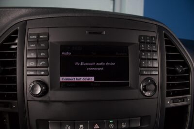 Mercedes-Benz Vito 116CDI-3,05/32K keskipitkä A2 A / Webasto / Vakionopeudensäädin / Vetokoukku / Hyllyt / Vanerointi - Autonova