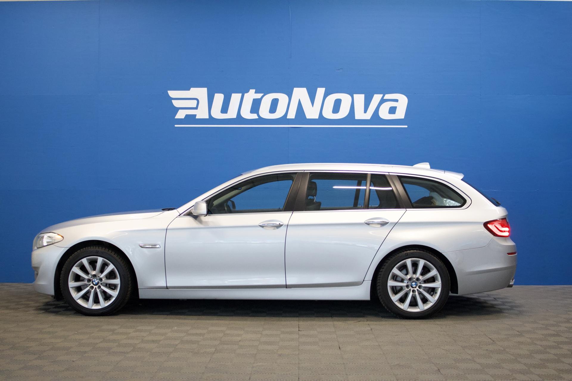 BMW 525 TwinPower Turbo Sport A xDrive F11 Touring Business / Webasto / Kaistavahti / Prof. Navi / Adapt. Xenon - Autonova
