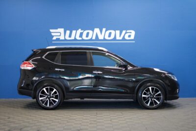 Nissan X-Trail dCi 130 Tekna 2WD Xtronic Moonroof / Panorama / Kessy / Nahat / Tutkat / 360-kamera / Vetokoukku / Navi - Autonova