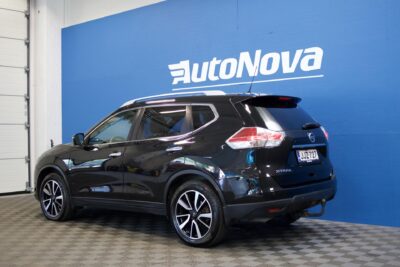 Nissan X-Trail dCi 130 Tekna 2WD Xtronic Moonroof / Panorama / Kessy / Nahat / Tutkat / 360-kamera / Vetokoukku / Navi - Autonova