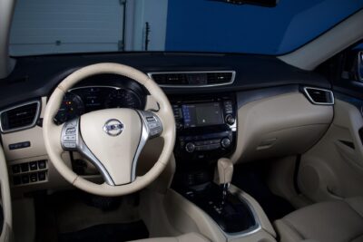 Nissan X-Trail dCi 130 Tekna 2WD Xtronic Moonroof / Panorama / Kessy / Nahat / Tutkat / 360-kamera / Vetokoukku / Navi - Autonova