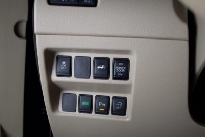 Nissan X-Trail dCi 130 Tekna 2WD Xtronic Moonroof / Panorama / Kessy / Nahat / Tutkat / 360-kamera / Vetokoukku / Navi - Autonova