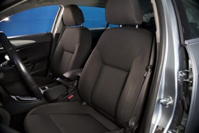 Opel Insignia Sports Tourer Edition 2,0 CDTI ecoFLEX DPF 118kW MT6 BL / Lohkolämmitin + sisäpistoke / Vetokoukku / Vakkari - Autonova
