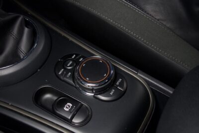 Mini Countryman Cooper SE ALL4 Chili / Panorama / H/K / Keyless Go / Muistipenkit / Nahkaverhoilu / LED - Autonova