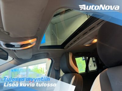 Volvo V60 D4 AWD R-Design Aut. / Vakionopeudensäädin / City Safety / Aktiiviset xenon ajovalot / Tutkat / Osanahkaverhoilu - Autonova