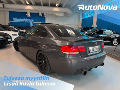 BMW 335 E92 Coupé M-Sport / Suomi-Auto / Panorama / Muistipenkit / HiFi / Punaiset Nahat - Autonova