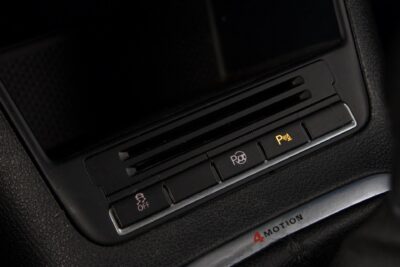 Volkswagen Tiguan Sport & Style 1,4 TSI 118 kW (160 hv) 4MOTION / Webasto / P-kamera + Tutkat / Vakionopeudensäädin / Vetokoukku - Autonova