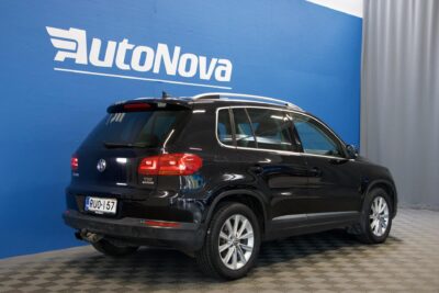 Volkswagen Tiguan Sport & Style 1,4 TSI 118 kW (160 hv) 4MOTION / Webasto / P-kamera + Tutkat / Vakionopeudensäädin / Vetokoukku - Autonova