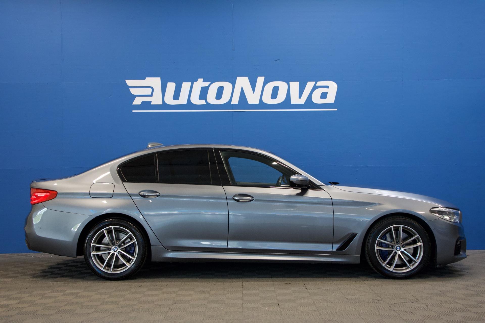 BMW 530 G30 Sedan 530d xDrive M Sport / HUD / ACC / H&K / Night Vision / Comfort-istuimet / Webasto / Koukku / 360-Kamera - Autonova