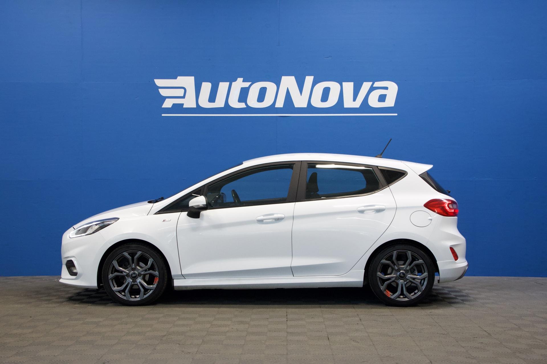 Ford Fiesta 1,0 EcoBoost 100hv M6 ST-Line / LED / Vakkari / Kaistavahti / Urheilusituimet / Suomi-Auto / Ratinlämmitin - Autonova
