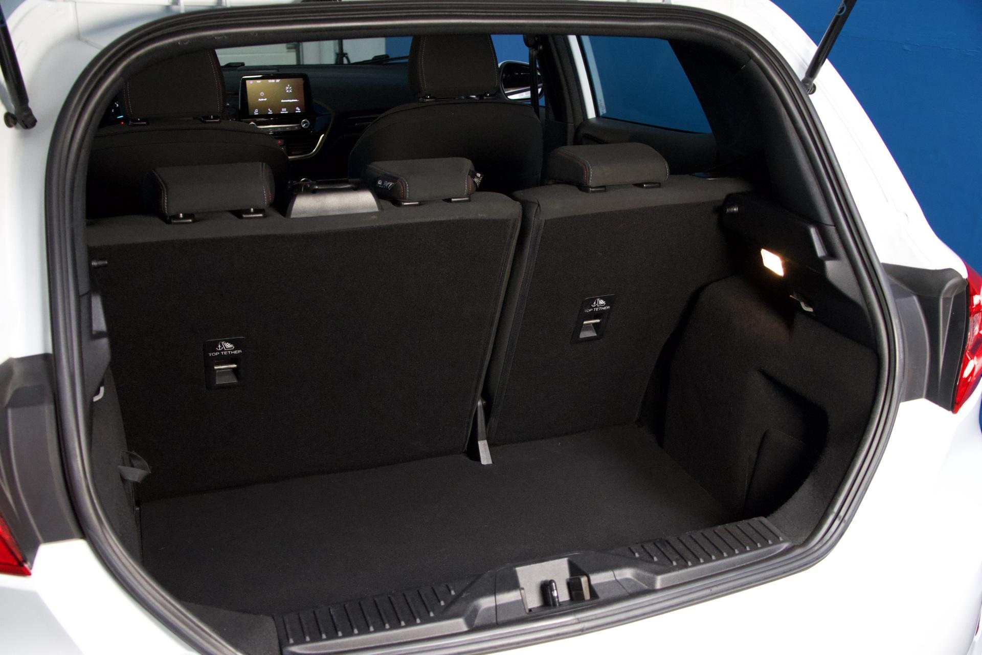 Ford Fiesta 1,0 EcoBoost 100hv M6 ST-Line / LED / Vakkari / Kaistavahti / Urheilusituimet / Suomi-Auto / Ratinlämmitin - Autonova