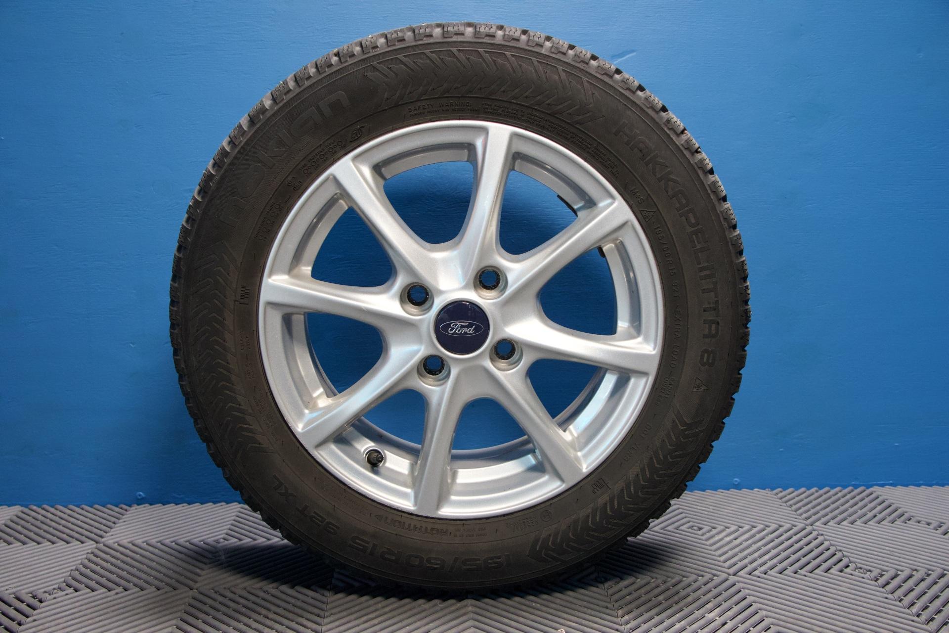 Ford Fiesta 1,0 EcoBoost 100hv M6 ST-Line / LED / Vakkari / Kaistavahti / Urheilusituimet / Suomi-Auto / Ratinlämmitin - Autonova