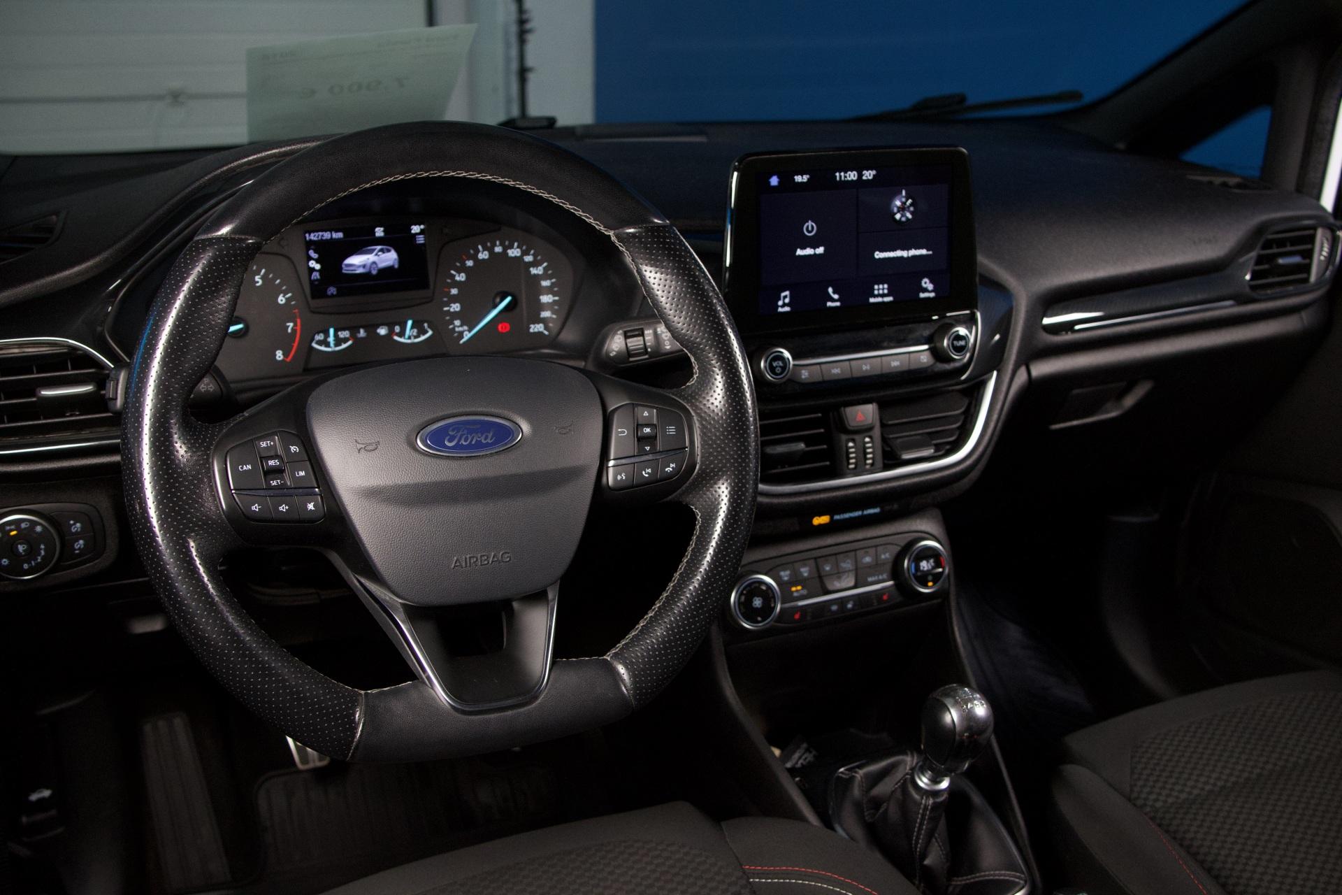 Ford Fiesta 1,0 EcoBoost 100hv M6 ST-Line / LED / Vakkari / Kaistavahti / Urheilusituimet / Suomi-Auto / Ratinlämmitin - Autonova