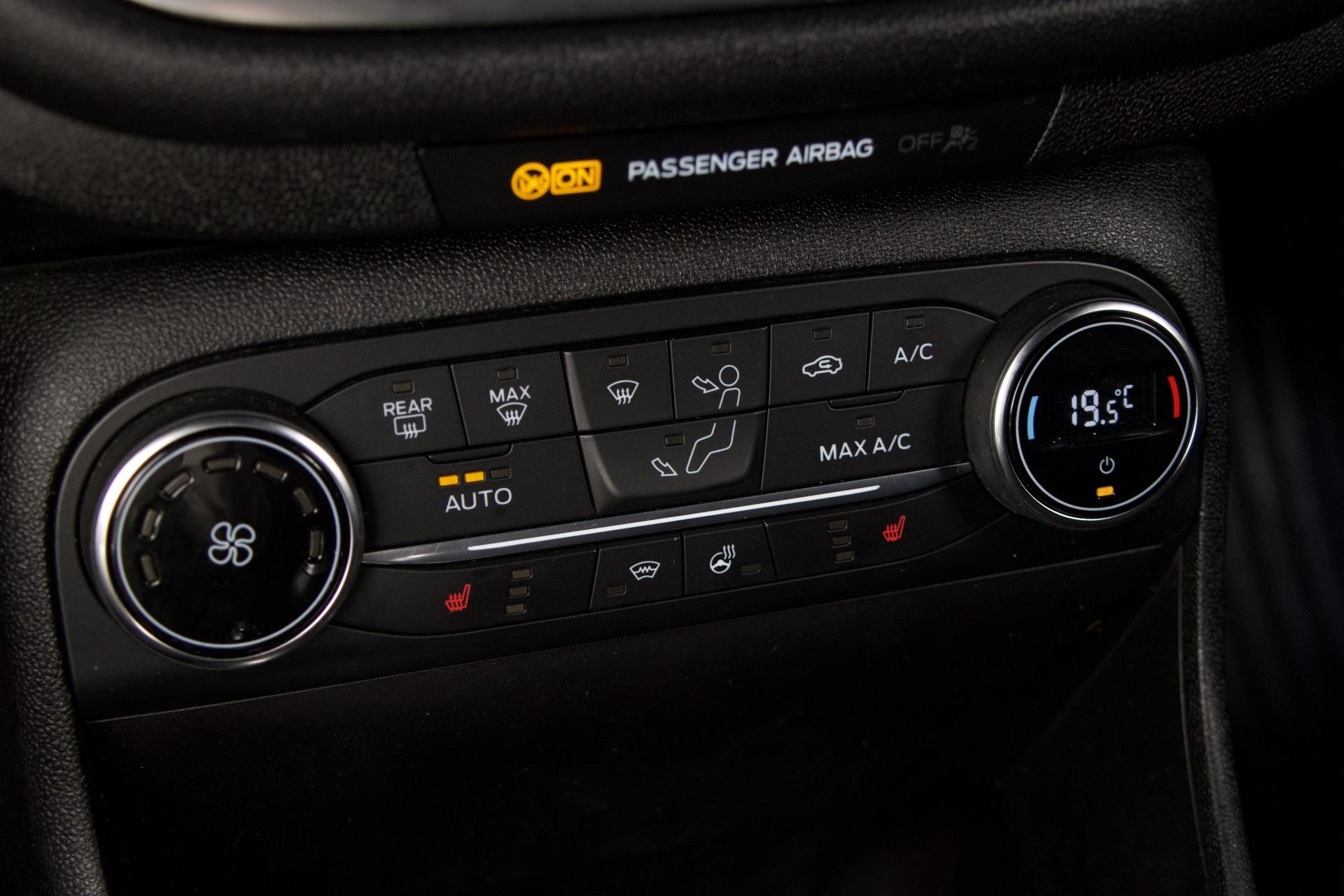 Ford Fiesta 1,0 EcoBoost 100hv M6 ST-Line / LED / Vakkari / Kaistavahti / Urheilusituimet / Suomi-Auto / Ratinlämmitin - Autonova
