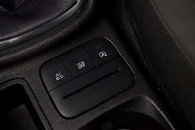 Ford Fiesta 1,0 EcoBoost 100hv M6 ST-Line / LED / Vakkari / Kaistavahti / Urheilusituimet / Suomi-Auto / Ratinlämmitin - Autonova