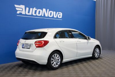 Mercedes-Benz A 180 BE A Premium Business / Webasto / Kamera / Suomi-Auto / Vakkari / Bi-Xenon / Vaaleat penkit - Autonova