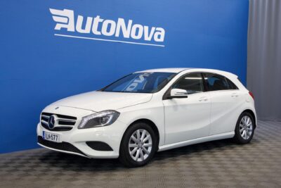 Mercedes-Benz A 180 BE A Premium Business / Webasto / Kamera / Suomi-Auto / Vakkari / Bi-Xenon / Vaaleat penkit - Autonova