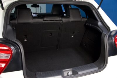 Mercedes-Benz A 180 BE A Premium Business / Webasto / Kamera / Suomi-Auto / Vakkari / Bi-Xenon / Vaaleat penkit - Autonova