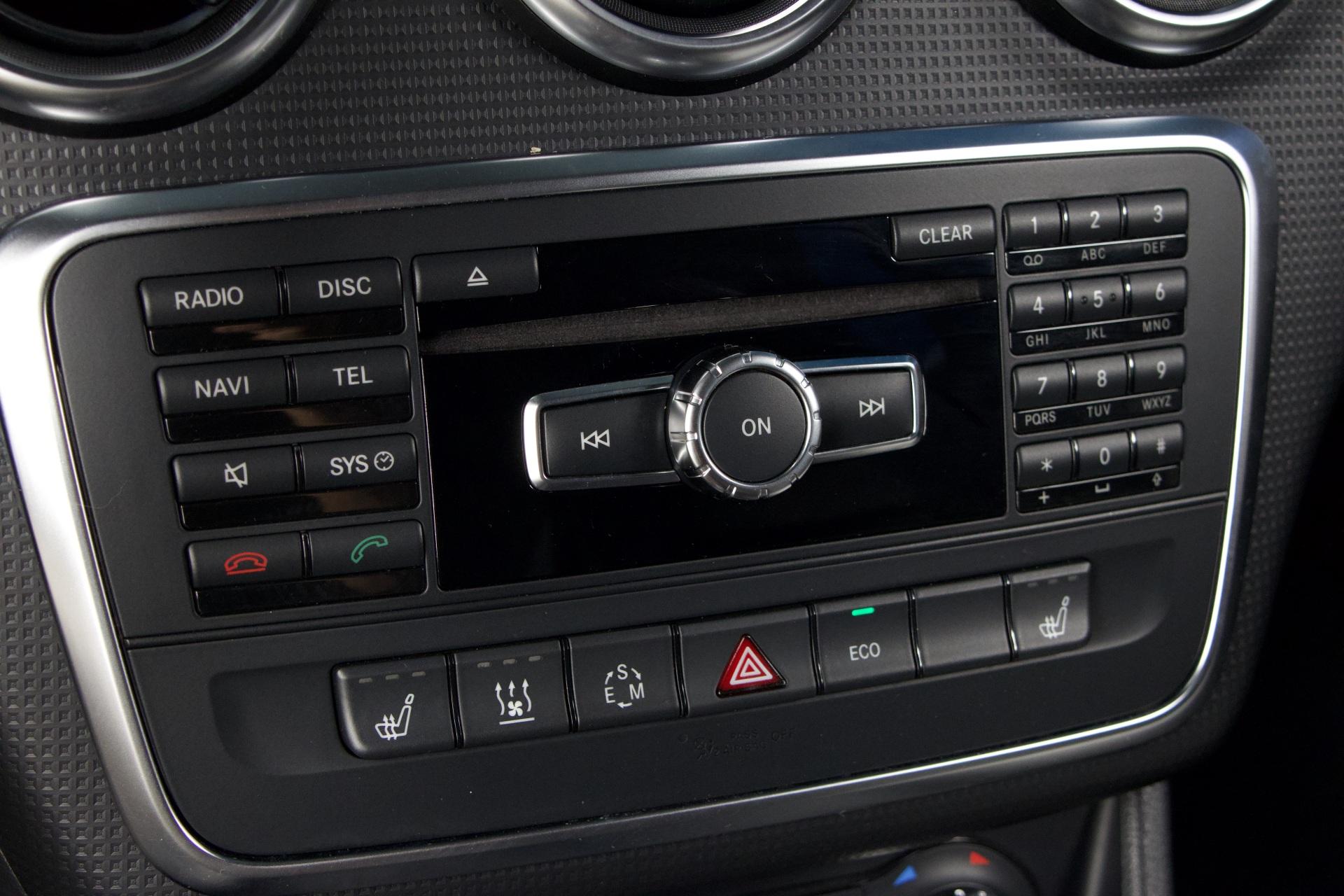 Mercedes-Benz A 180 BE A Premium Business / Webasto / Kamera / Suomi-Auto / Vakkari / Bi-Xenon / Vaaleat penkit - Autonova